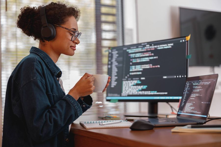 female-freelancer-making-new-project-as-web-design-2023-11-27-04-56-33-utc